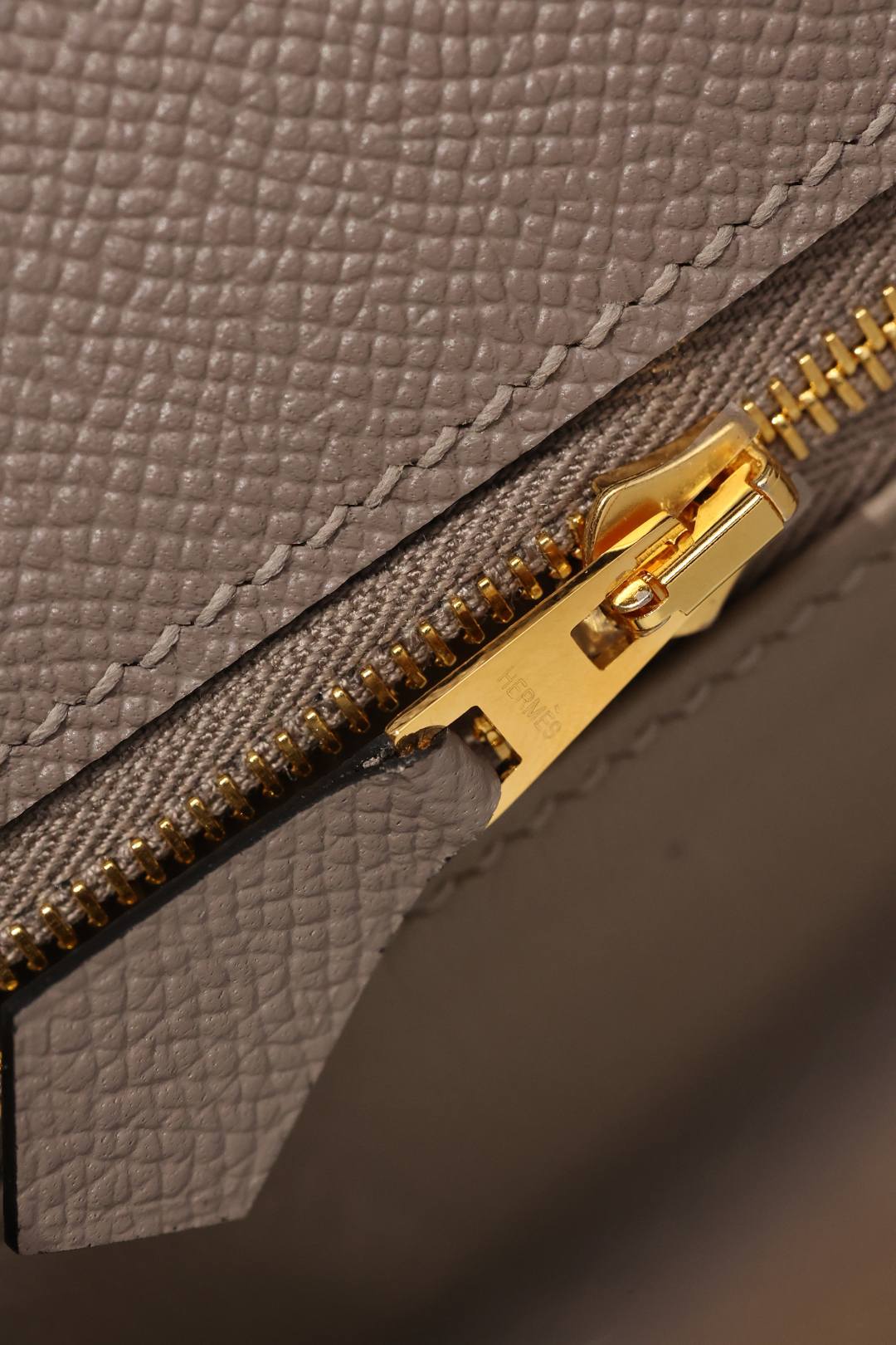 Shebag fully handmade Hermes Kelly 25 bag in grey Epsom(Nov 2025 updated)-Best Quality Fake Louis Vuitton Bag Online Store, Replica designer bag ru Shebag fully handmade Hermes Kelly 25 bag in grey Epsom(Nov 2025 updated)-Best Quality Fake Louis Vuitton Bag Online Store, Replica designer bag ru