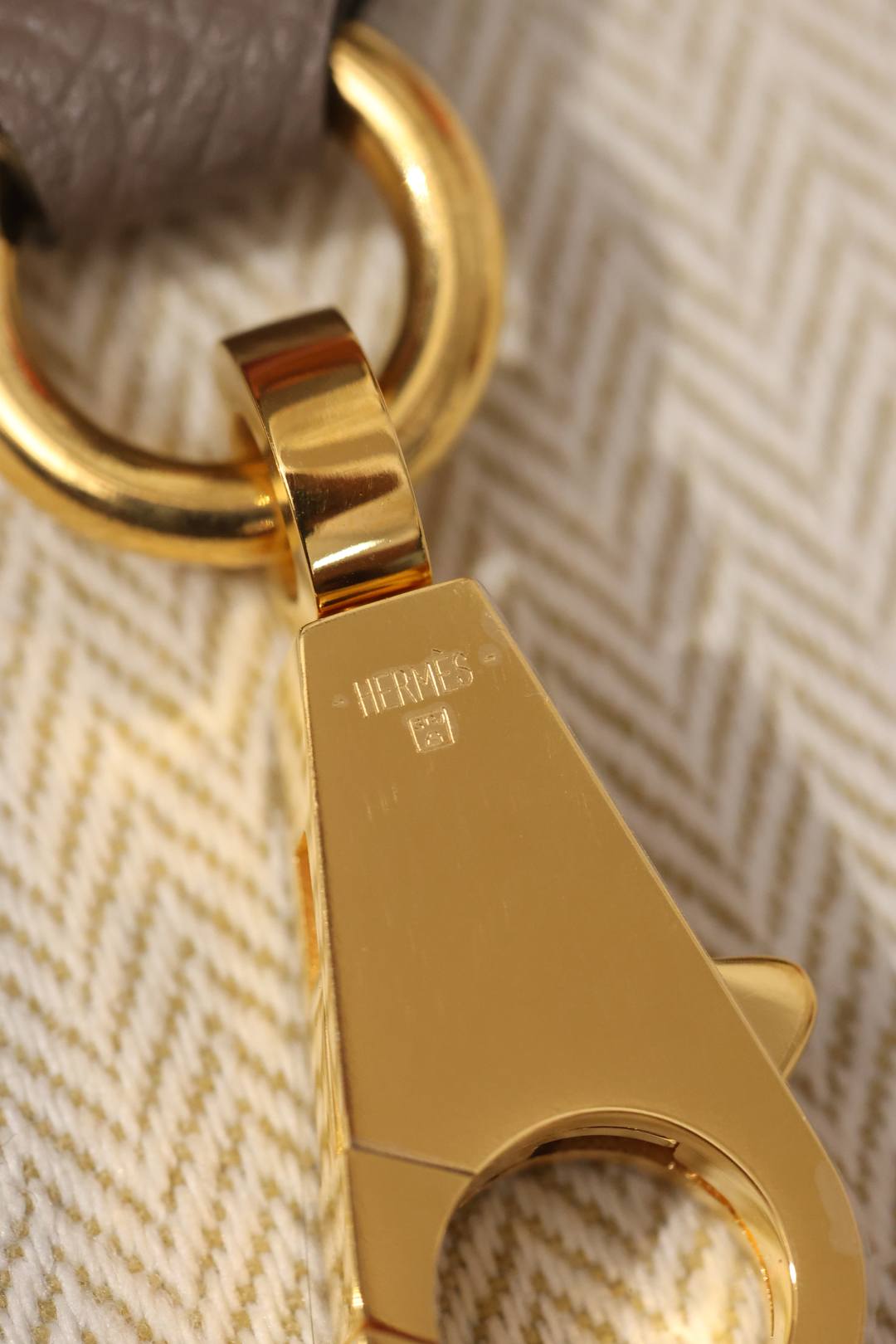 Shebag fully handmade Hermes Kelly 25 bag in grey Epsom(Nov 2025 updated)-Best Quality Fake Louis Vuitton Bag Online Store, Replica designer bag ru Shebag fully handmade Hermes Kelly 25 bag in grey Epsom(Nov 2025 updated)-Best Quality Fake Louis Vuitton Bag Online Store, Replica designer bag ru