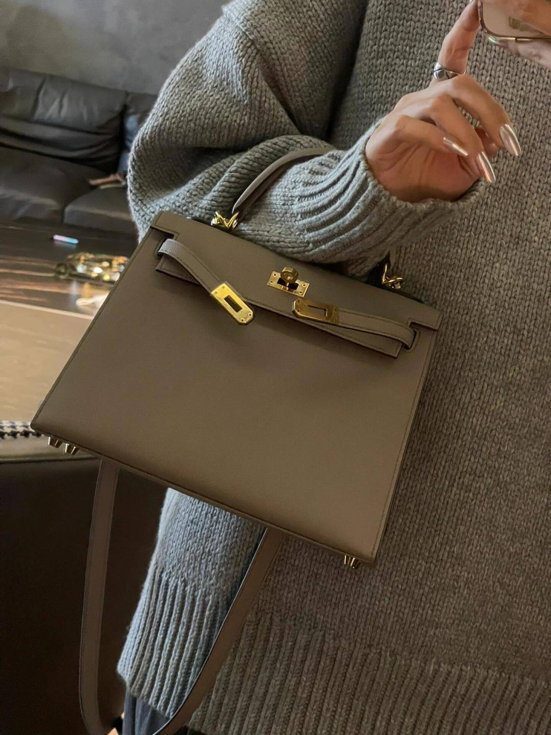 Shebag fully handmade Hermes Kelly 25 bag in grey Epsom(Nov 2025 updated)-Best Quality Fake Louis Vuitton Bag Online Store, Replica designer bag ru Shebag fully handmade Hermes Kelly 25 bag in grey Epsom(Nov 2025 updated)-Best Quality Fake Louis Vuitton Bag Online Store, Replica designer bag ru