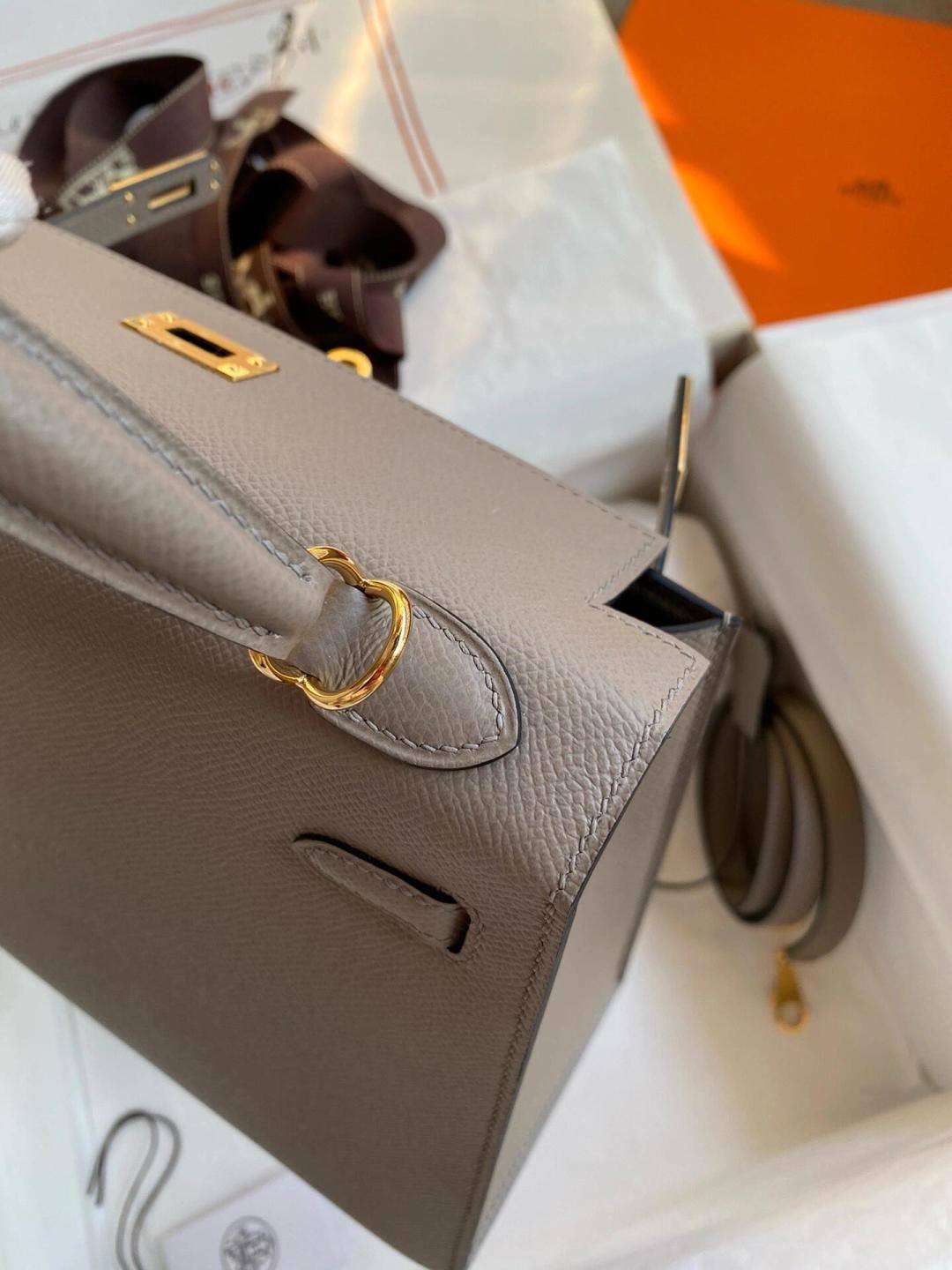 Shebag fully handmade Hermes Kelly 25 bag in grey Epsom(Nov 2025 updated)-Best Quality Fake Louis Vuitton Bag Online Store, Replica designer bag ru Shebag fully handmade Hermes Kelly 25 bag in grey Epsom(Nov 2025 updated)-Best Quality Fake Louis Vuitton Bag Online Store, Replica designer bag ru