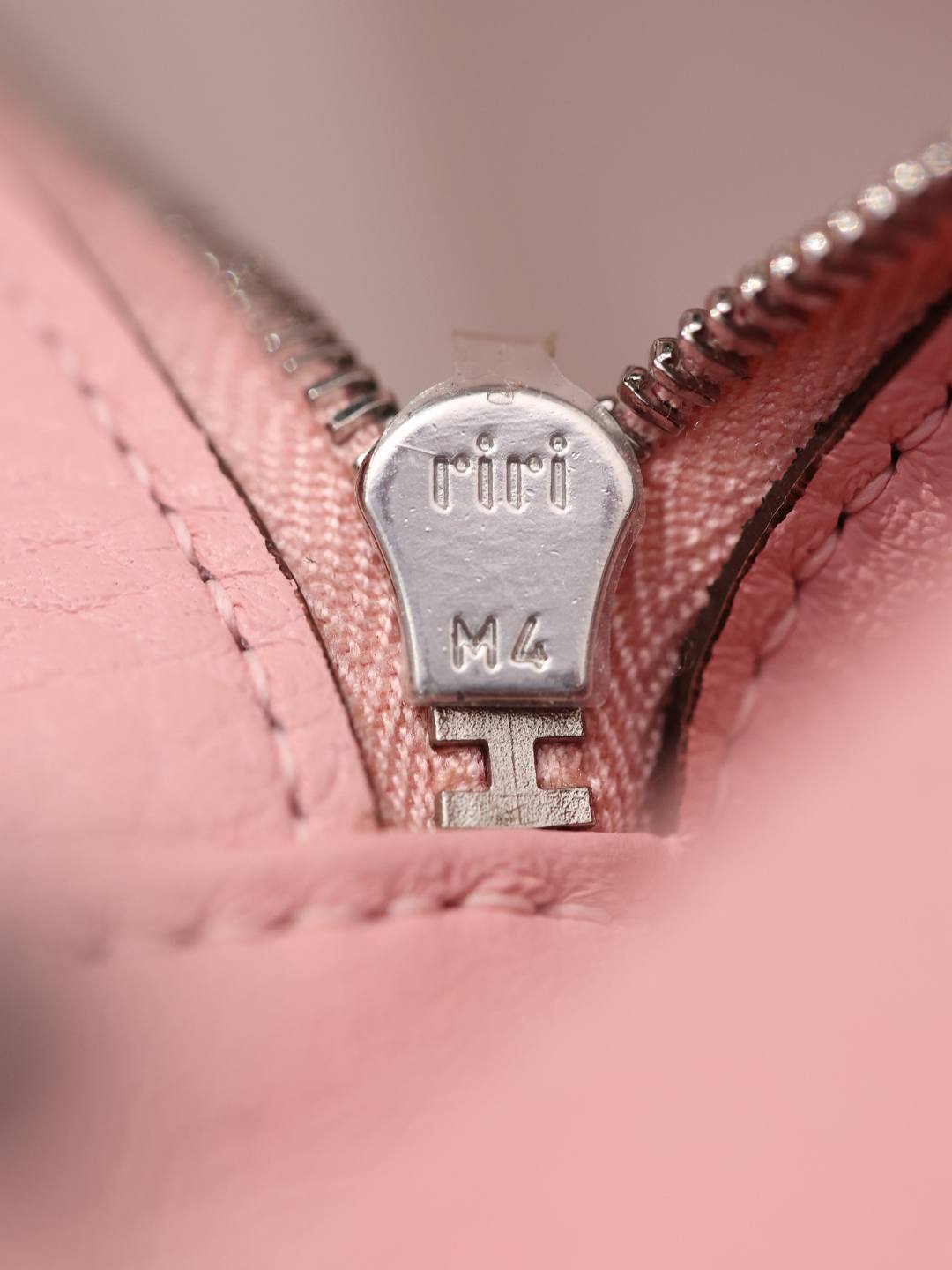 Shebag fully handmade Hermes Mini Lindy 19 bag pink togo review-ਵਧੀਆ ਕੁਆਲਿਟੀ ਨਕਲੀ ਲੁਈਸ ਵਿਟਨ ਬੈਗ ਔਨਲਾਈਨ ਸਟੋਰ, ਰਿਪਲੀਕਾ ਡਿਜ਼ਾਈਨਰ ਬੈਗ ru