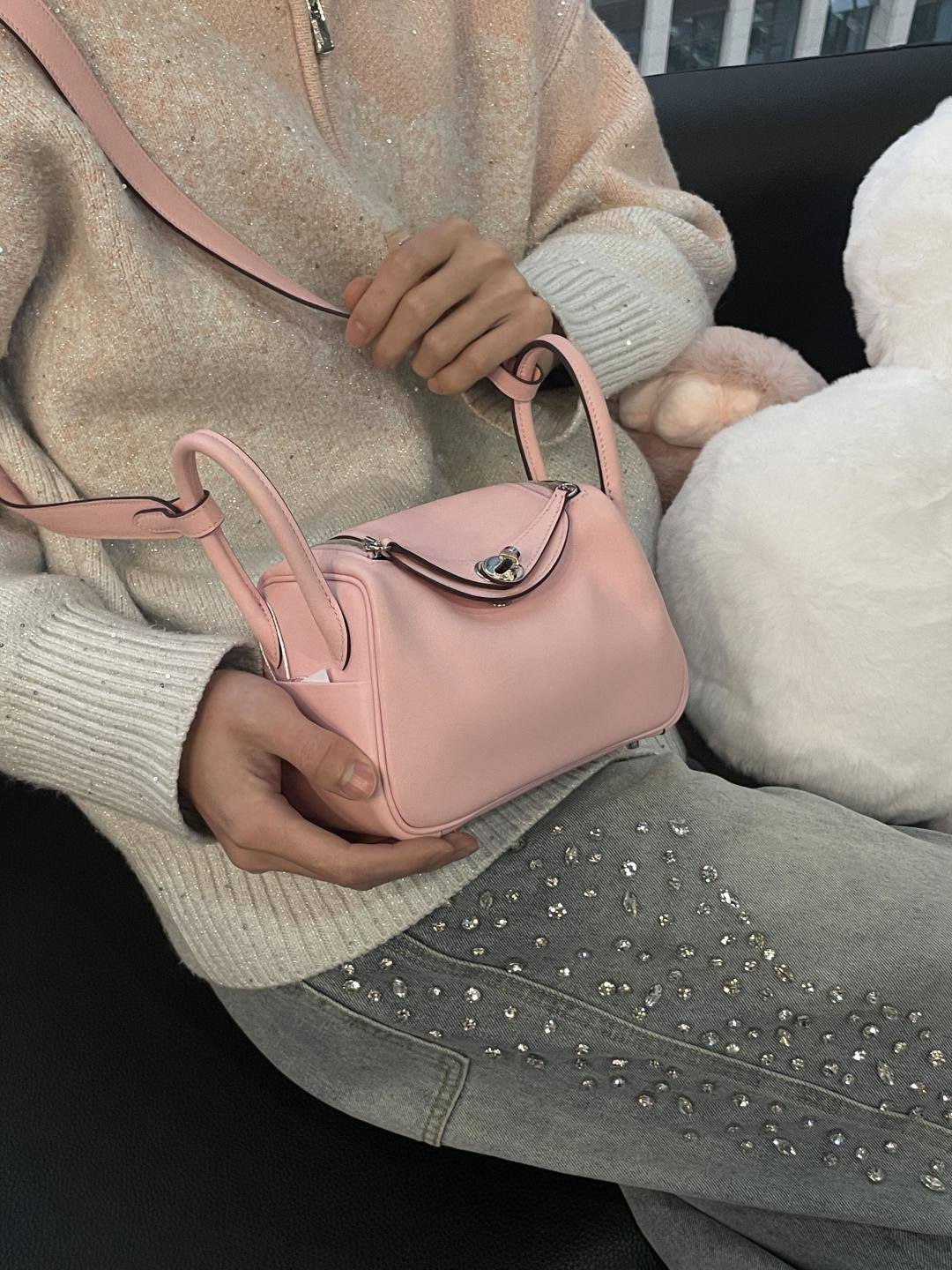Shebag fully handmade Hermes Mini Lindy 19 bag pink togo review-ਵਧੀਆ ਕੁਆਲਿਟੀ ਨਕਲੀ ਲੁਈਸ ਵਿਟਨ ਬੈਗ ਔਨਲਾਈਨ ਸਟੋਰ, ਰਿਪਲੀਕਾ ਡਿਜ਼ਾਈਨਰ ਬੈਗ ru