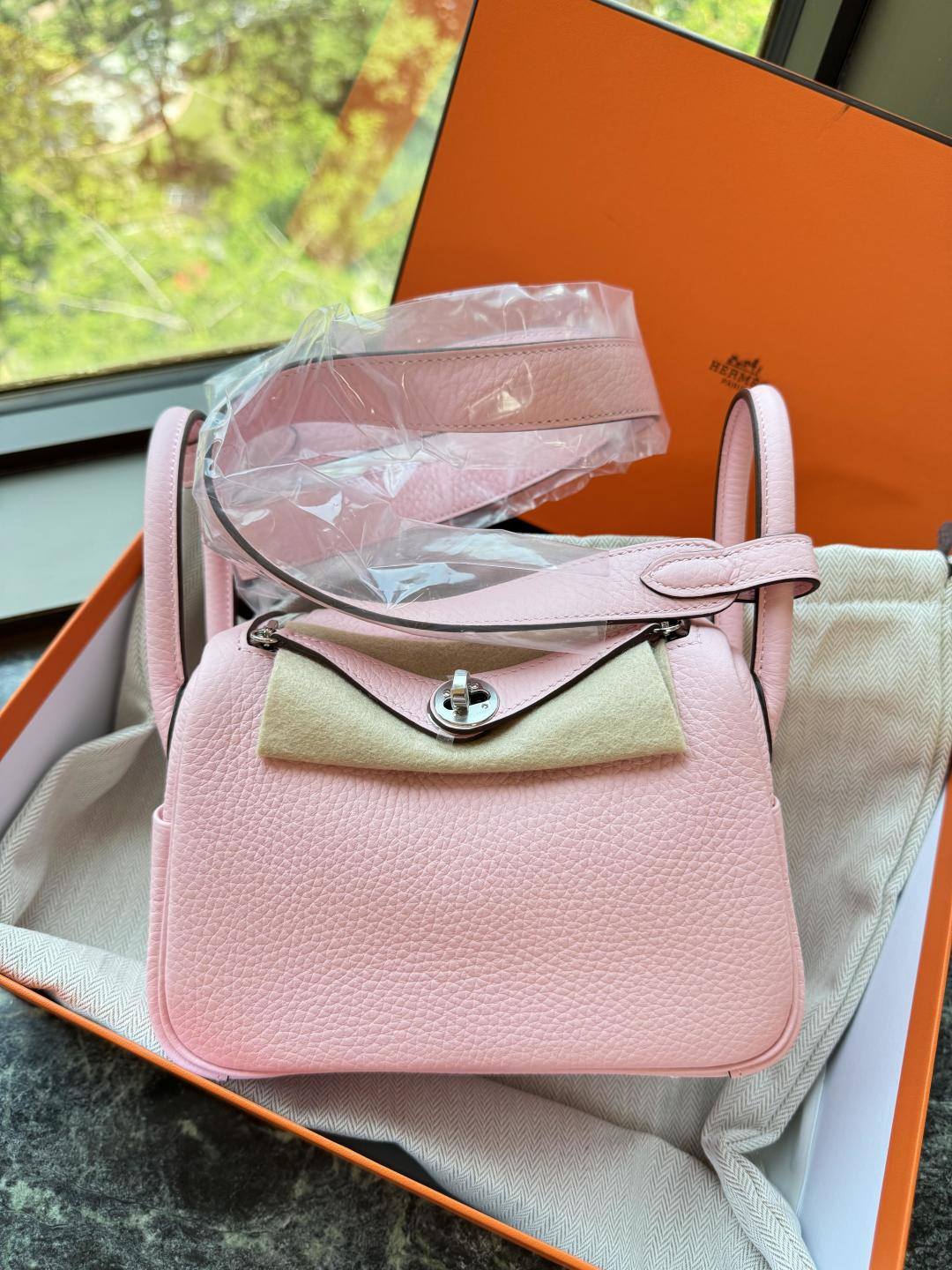 Shebag fully handmade Hermes Mini Lindy 19 bag pink togo review-ਵਧੀਆ ਕੁਆਲਿਟੀ ਨਕਲੀ ਲੁਈਸ ਵਿਟਨ ਬੈਗ ਔਨਲਾਈਨ ਸਟੋਰ, ਰਿਪਲੀਕਾ ਡਿਜ਼ਾਈਨਰ ਬੈਗ ru