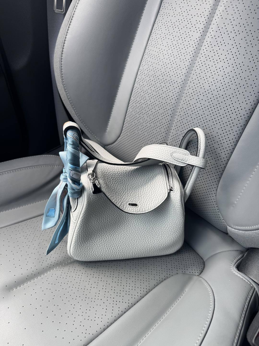 Shebag fully handmade Mini Lindy 19cm in light blue togo bag review(Dec 2025 updated)-Beste Kwaliteit Vals Louis Vuitton Sak Aanlyn Winkel, Replika ontwerper sak ru