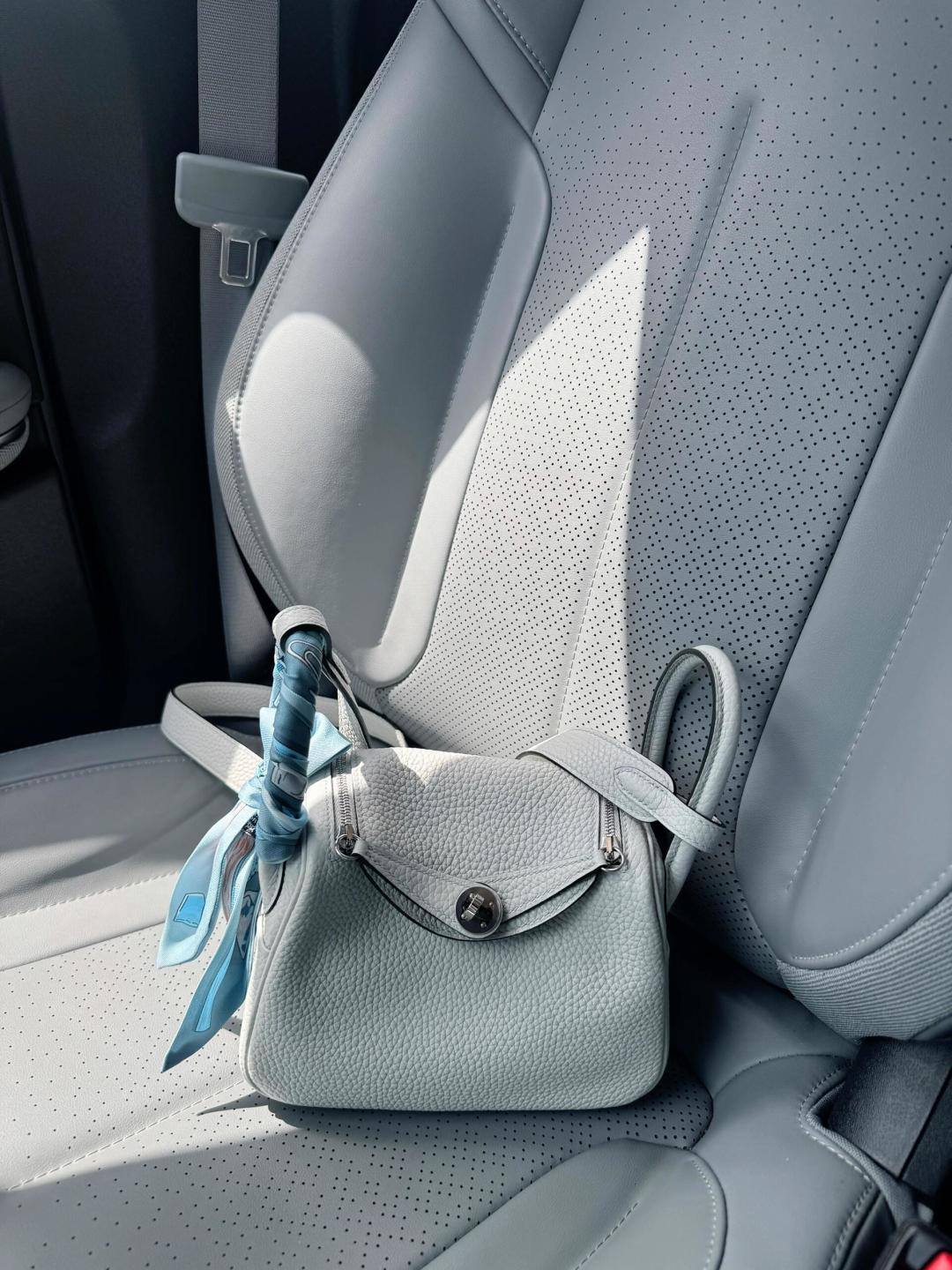 Shebag fully handmade Mini Lindy 19cm in light blue togo bag review(Dec 2025 updated)-Beste Kwaliteit Vals Louis Vuitton Sak Aanlyn Winkel, Replika ontwerper sak ru