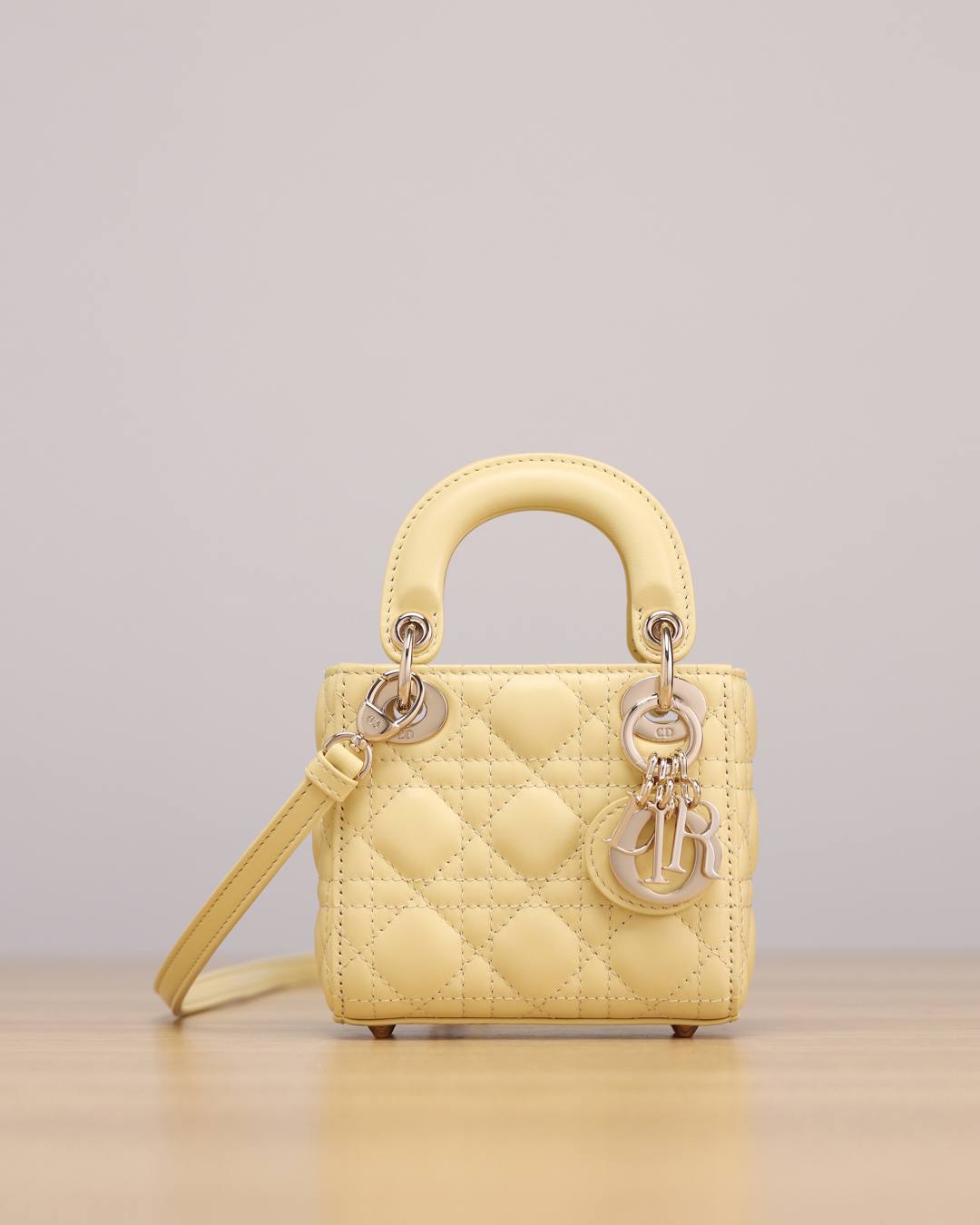 Shebag Super replica Lady Dior mini Yellow lambskin bag review(Dec 2025 updated))-Best Quality Fake Louis Vuitton сумка онлайн дүкөнү, Replica дизайнер сумка ru