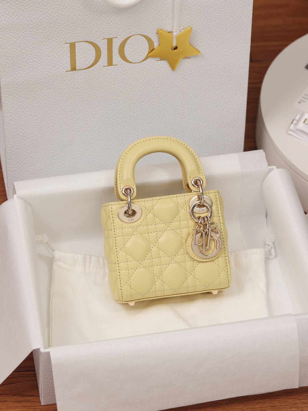 Shebag Super replica Lady Dior mini Yellow lambskin bag review(Dec 2025 updated))-Best Quality Fake Louis Vuitton сумка онлайн дүкөнү, Replica дизайнер сумка ru