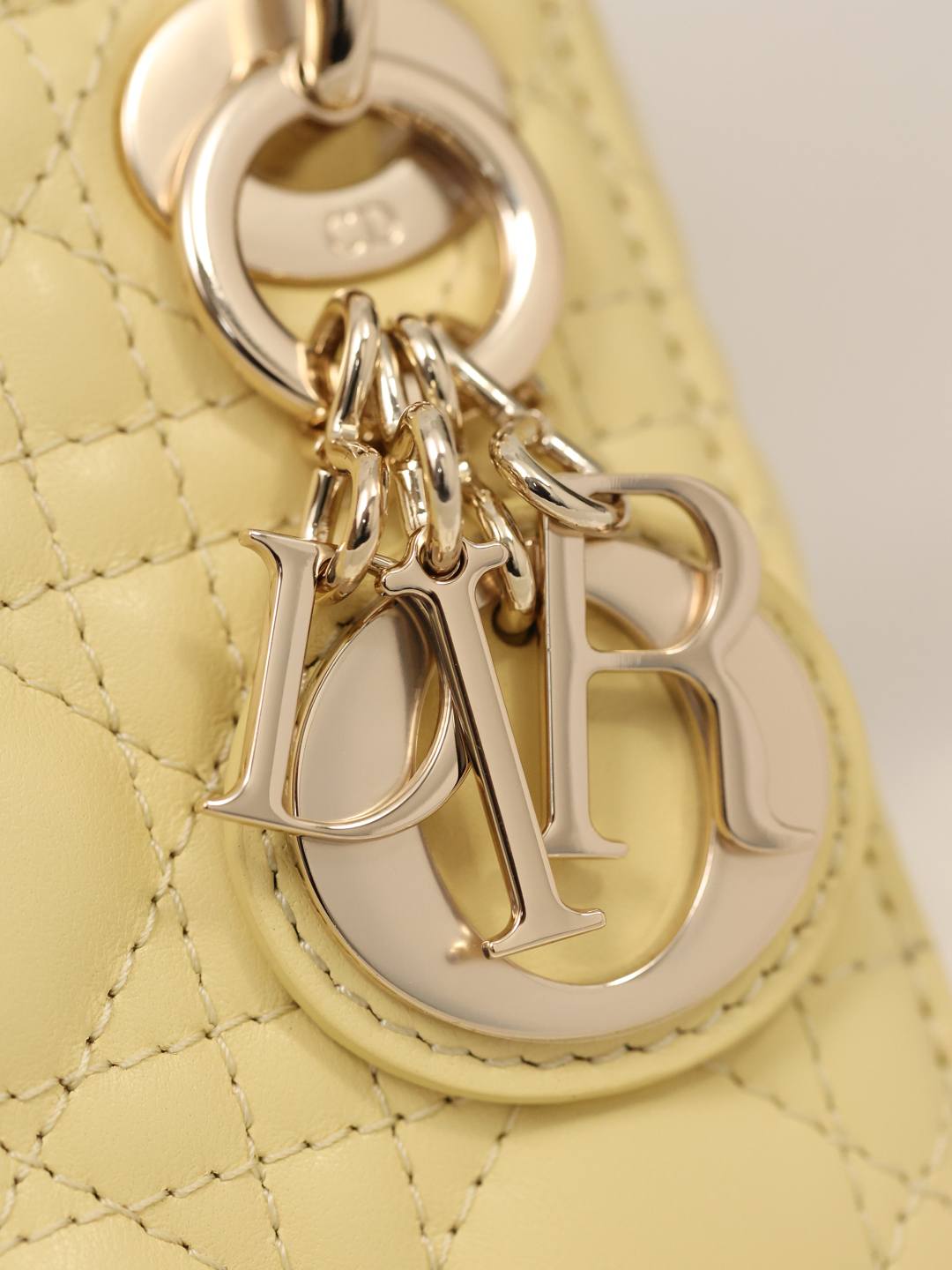 Shebag Super replica Lady Dior mini Yellow lambskin bag review(Dec 2025 updated))-Best Quality Fake Louis Vuitton сумка онлайн дүкөнү, Replica дизайнер сумка ru