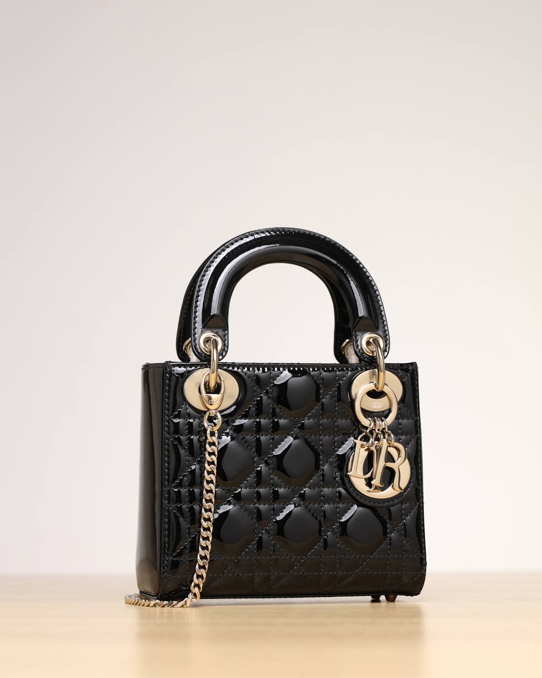 Shebag super replica Lady Dior in Patent black bag review(Dec 2025 updated)-Best Quality Fake Louis Vuitton Bag Online Store, Replica designer bag ru Shebag super replica Lady Dior in Patent black bag review(Dec 2025 updated)-Best Quality Fake Louis Vuitton Bag Online Store, Replica designer bag ru