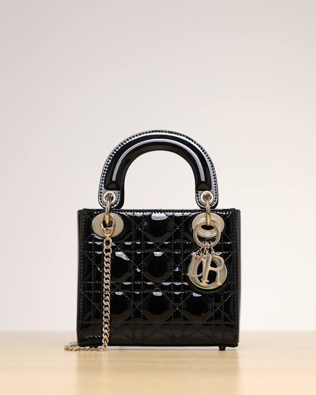 Shebag super replica Lady Dior in Patent black bag review(Dec 2025 updated)-Best Quality Fake Louis Vuitton Bag Online Store, Replica designer bag ru Shebag super replica Lady Dior in Patent black bag review(Dec 2025 updated)-Best Quality Fake Louis Vuitton Bag Online Store, Replica designer bag ru