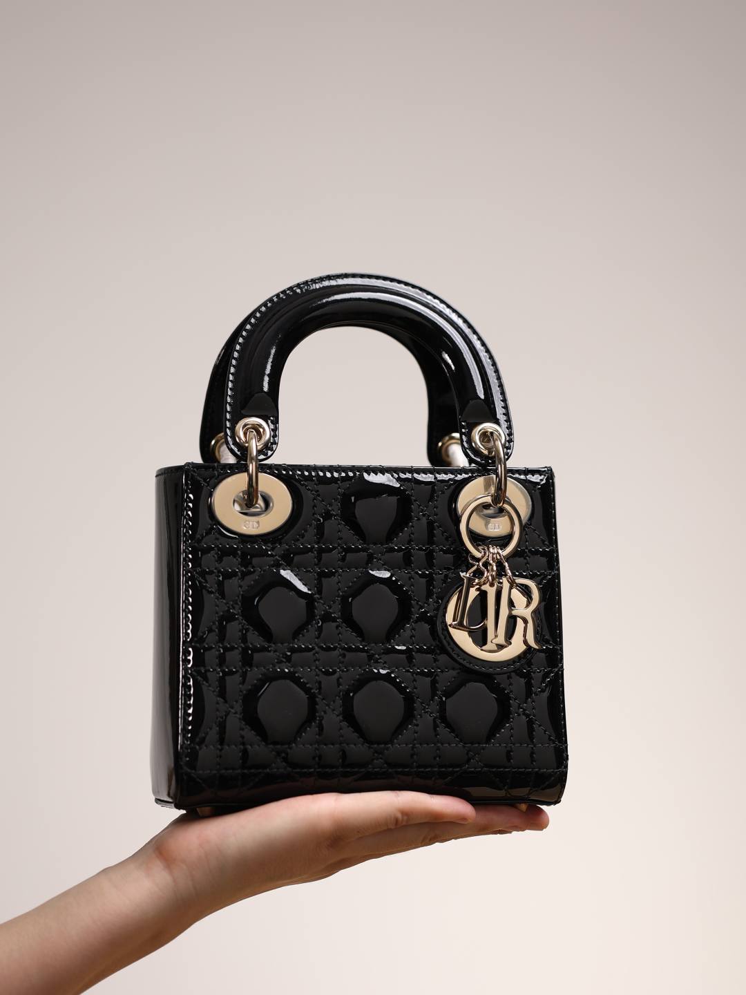 Shebag super replica Lady Dior in Patent black bag review(Dec 2025 updated)-Best Quality Fake Louis Vuitton Bag Online Store, Replica designer bag ru Shebag super replica Lady Dior in Patent black bag review(Dec 2025 updated)-Best Quality Fake Louis Vuitton Bag Online Store, Replica designer bag ru