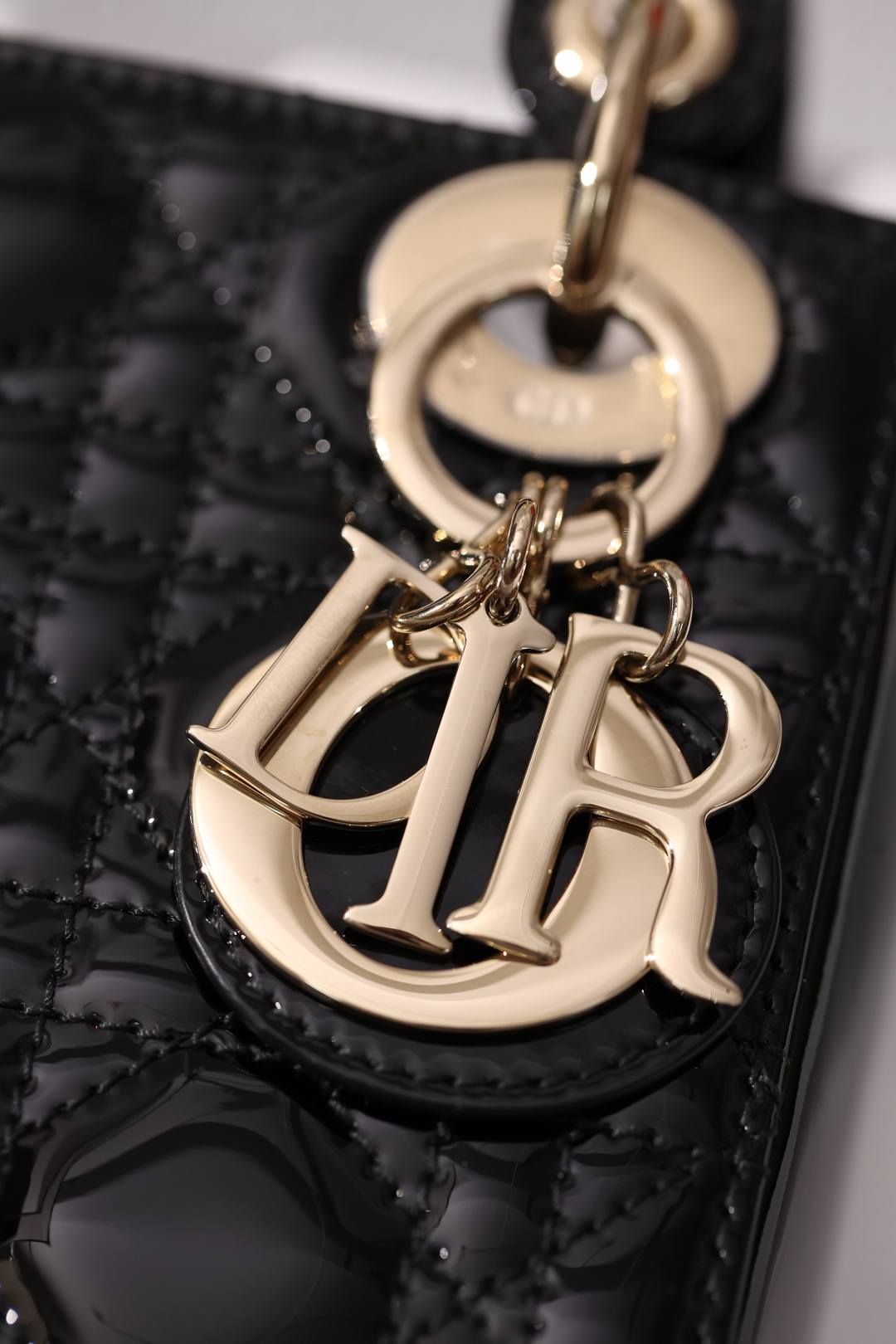 Shebag super replica Lady Dior in Patent black bag review(Dec 2025 updated)-Best Quality Fake Louis Vuitton Bag Online Store, Replica designer bag ru Shebag super replica Lady Dior in Patent black bag review(Dec 2025 updated)-Best Quality Fake Louis Vuitton Bag Online Store, Replica designer bag ru