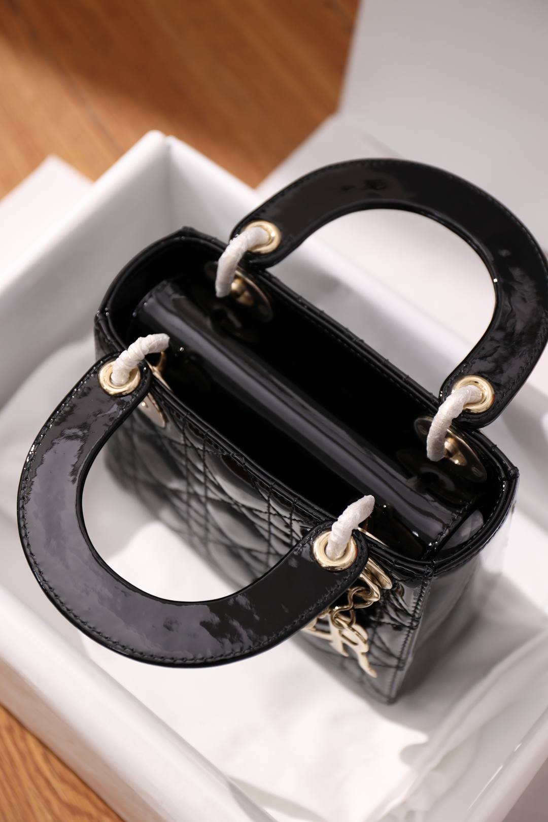 Shebag super replica Lady Dior in Patent black bag review(Dec 2025 updated)-Best Quality Fake Louis Vuitton Bag Online Store, Replica designer bag ru Shebag super replica Lady Dior in Patent black bag review(Dec 2025 updated)-Best Quality Fake Louis Vuitton Bag Online Store, Replica designer bag ru