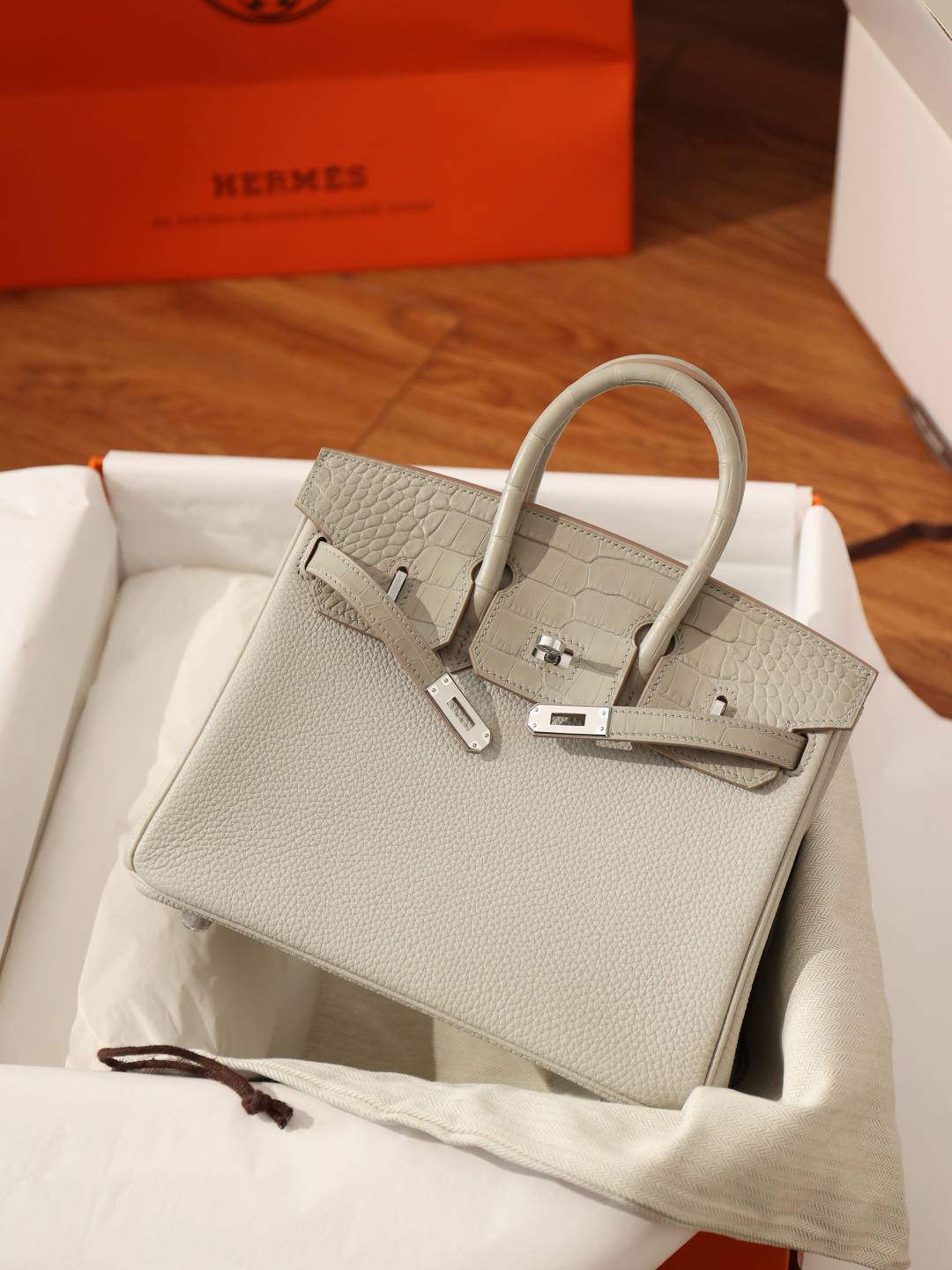 Shebag fully handmade Hermes Birkin 25 bag with crocodile leather(Dec 2025 updated)-Molemo ka ho Fetisisa Lebenkele la Lebenkele la Marang-rang la Fake Louis Vuitton, Replica designer bag ru