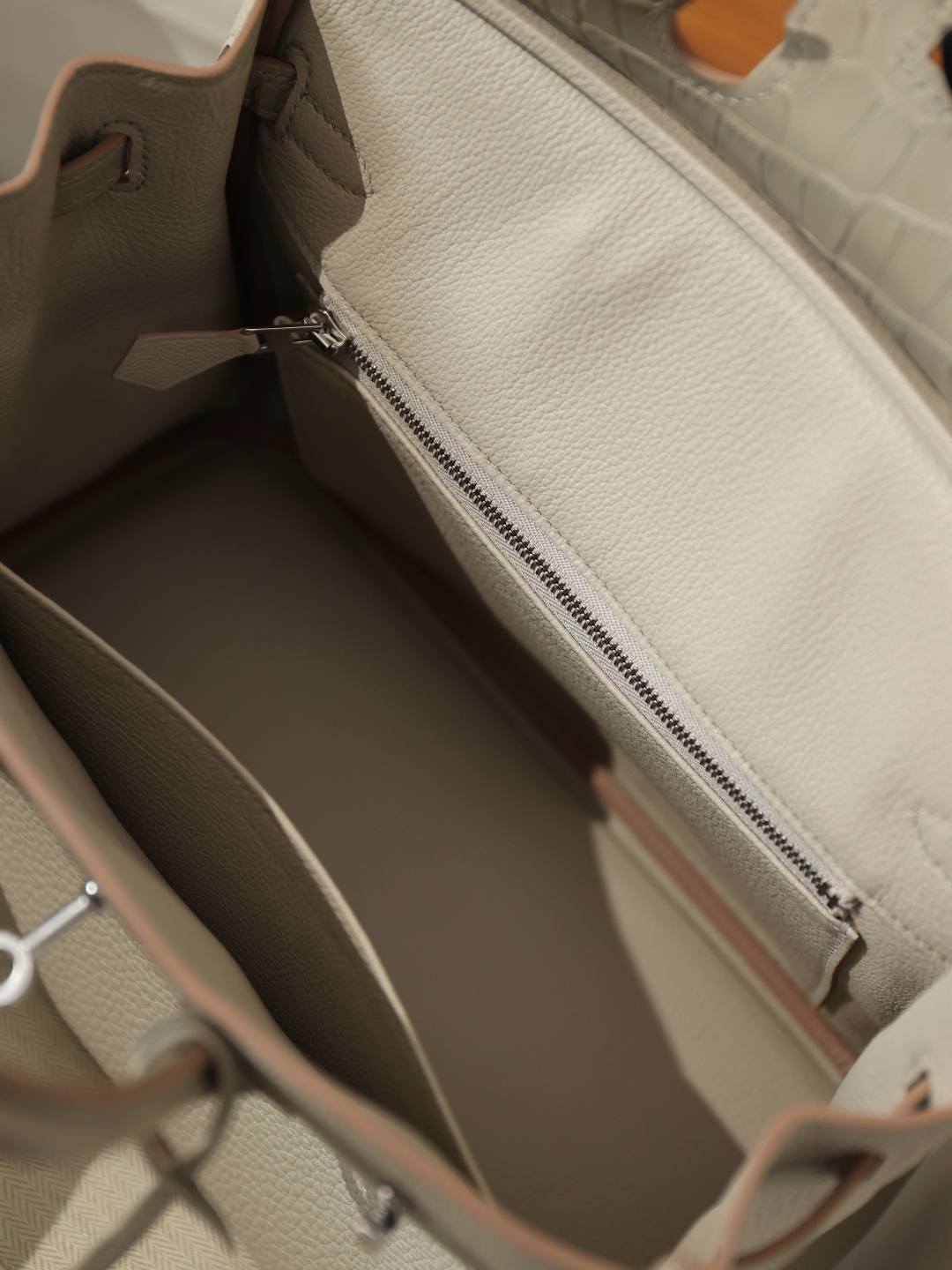 Shebag fully handmade Hermes Birkin 25 bag with crocodile leather(Dec 2025 updated)-Molemo ka ho Fetisisa Lebenkele la Lebenkele la Marang-rang la Fake Louis Vuitton, Replica designer bag ru